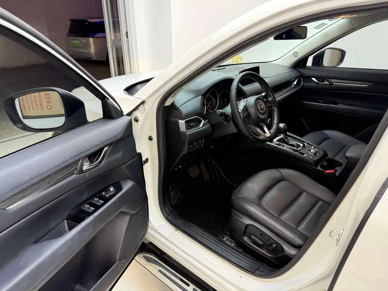 Mazda CX-5 2019 2.0L Automatic two-wheel drive smart type Country VI interior photo 11 Mazda CX-5 2019 2.0L Automatic two-wheel drive smart type Country VI interior photo 11