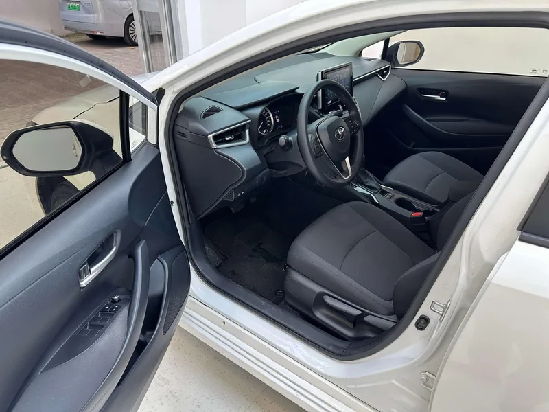 Toyota Corolla 2019 1.2T S-CVT GL-i Versión de élite exterior foto 9 Toyota Corolla 2019 1.2T S-CVT GL-i Versión de élite exterior foto 9