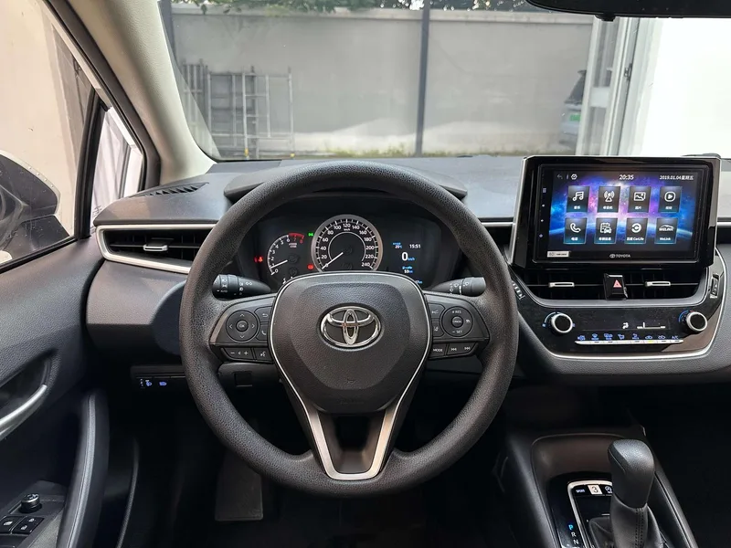 Toyota Corolla 2019 1.2T S-CVT GL-i Versión de élite interior foto 12 Toyota Corolla 2019 1.2T S-CVT GL-i Versión de élite interior foto 12