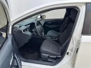 Toyota Corolla 2019 1.2T S-CVT GL-i Versión de élite interior foto 15 Toyota Corolla 2019 1.2T S-CVT GL-i Versión de élite interior foto 15