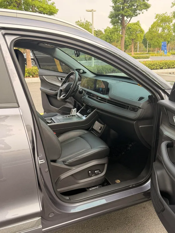 Chery Tiggo 8 2023 Edición Kunpeng 290TGDI Edición de excelencia automática interior foto 13 Chery Tiggo 8 2023 Edición Kunpeng 290TGDI Edición de excelencia automática interior foto 13