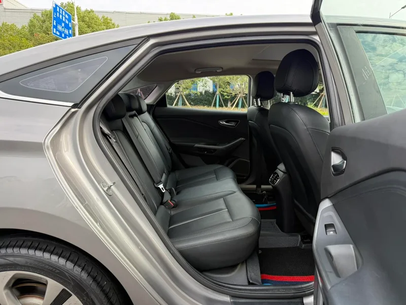 Hyundai Lafesta 2019 280TGDi Smart Speed Edition Country VI interior photo 12 Hyundai Lafesta 2019 280TGDi Smart Speed Edition Country VI interior photo 12