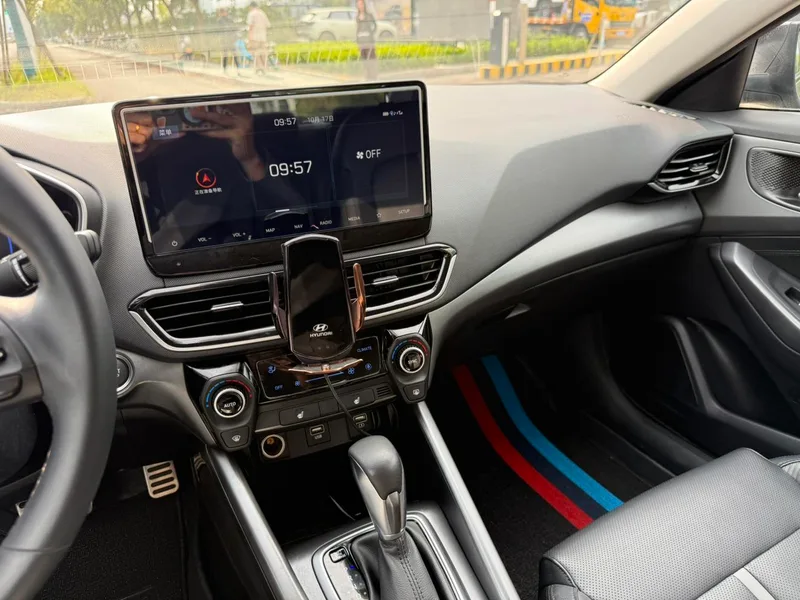 Hyundai Lafesta 2019 280TGDi Smart Speed Edition Country VI interior photo 16 Hyundai Lafesta 2019 280TGDi Smart Speed Edition Country VI interior photo 16