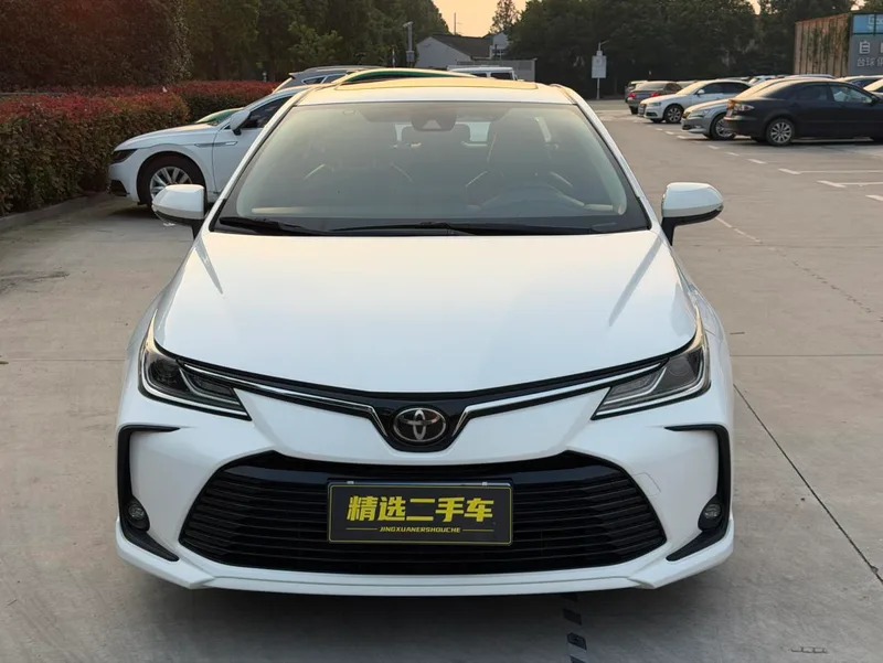Toyota Corolla 2019 1.2T S-CVT GL-i Version de luxe extérieur photo 2 Toyota Corolla 2019 1.2T S-CVT GL-i Version de luxe extérieur photo 2