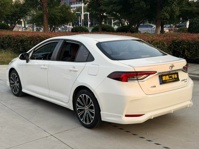 Toyota Corolla 2019 1.2T S-CVT GL-i Version de luxe extérieur photo 4 Toyota Corolla 2019 1.2T S-CVT GL-i Version de luxe extérieur photo 4