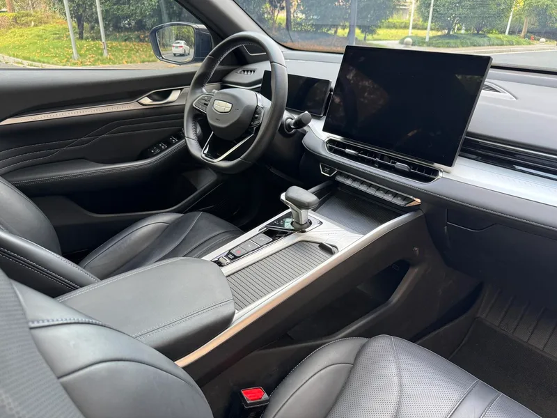 Geely Preface 2025 1.5T Oriental Yao soaring version exterior photo 9