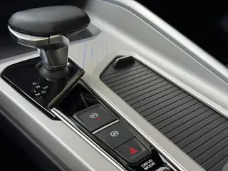 Geely Preface 2025 1.5T Oriental Yao soaring version interior photo 17