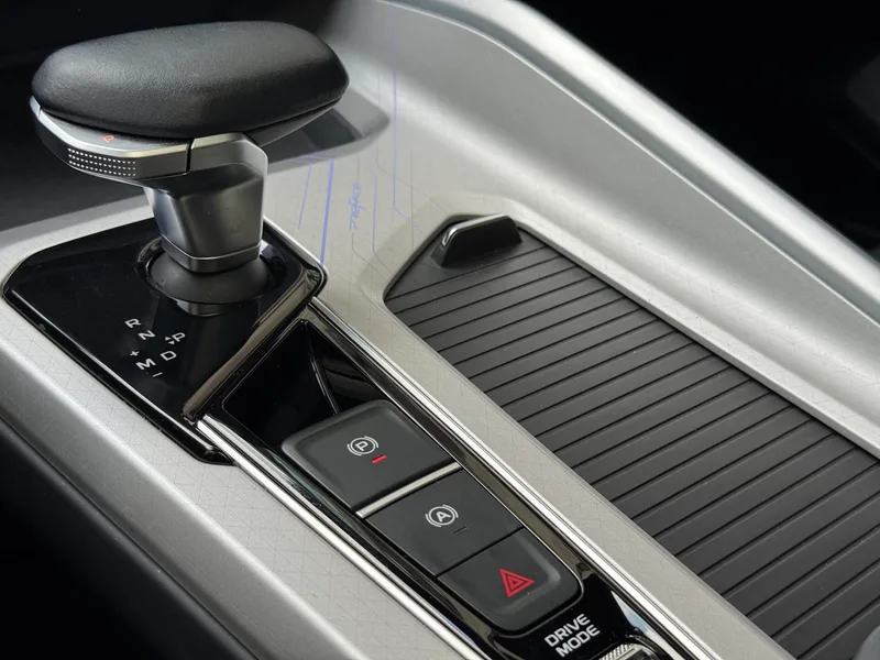 Geely Preface 2025 1.5T Oriental Yao soaring version interior photo 17
