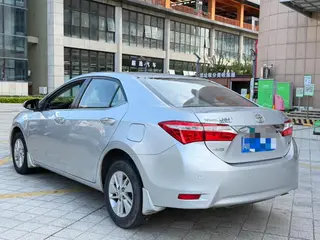 Toyota Corolla 2014 1.6L CVT GL interior photo 9 Toyota Corolla 2014 1.6L CVT GL interior photo 9