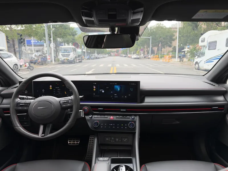 Hyundai Sonata 2024 2.0T N Line Max interior foto 15 Hyundai Sonata 2024 2.0T N Line Max interior foto 15