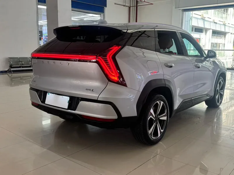 Geely Boyue L 2025 Fourth generation 1.5TD DCT Brocade beauty exterior photo 5 Geely Boyue L 2025 Fourth generation 1.5TD DCT Brocade beauty exterior photo 5