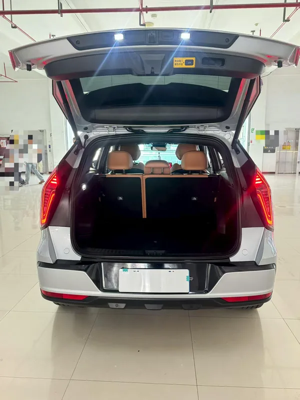 Geely Boyue L 2025 Fourth generation 1.5TD DCT Brocade beauty interior photo 9 Geely Boyue L 2025 Fourth generation 1.5TD DCT Brocade beauty interior photo 9