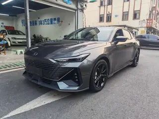 Changan UNI-V 2022 1.5T Acabado premium