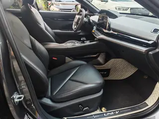 Changan UNI-V 2022 1.5T Premium Trim interior photo 16 Changan UNI-V 2022 1.5T Premium Trim interior photo 16