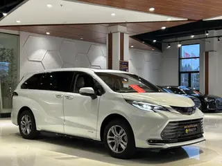 Toyota Sienna 2023 Dual Power 2.5L Luxury Edition exterior photo 3 Toyota Sienna 2023 Dual Power 2.5L Luxury Edition exterior photo 3