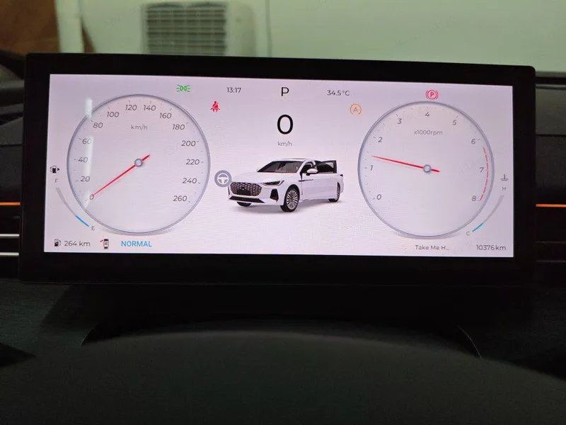 Chery Arrizo 8 PRO 2025 1.6T DCT Luxury type interior photo 10 Chery Arrizo 8 PRO 2025 1.6T DCT Luxury type interior photo 10