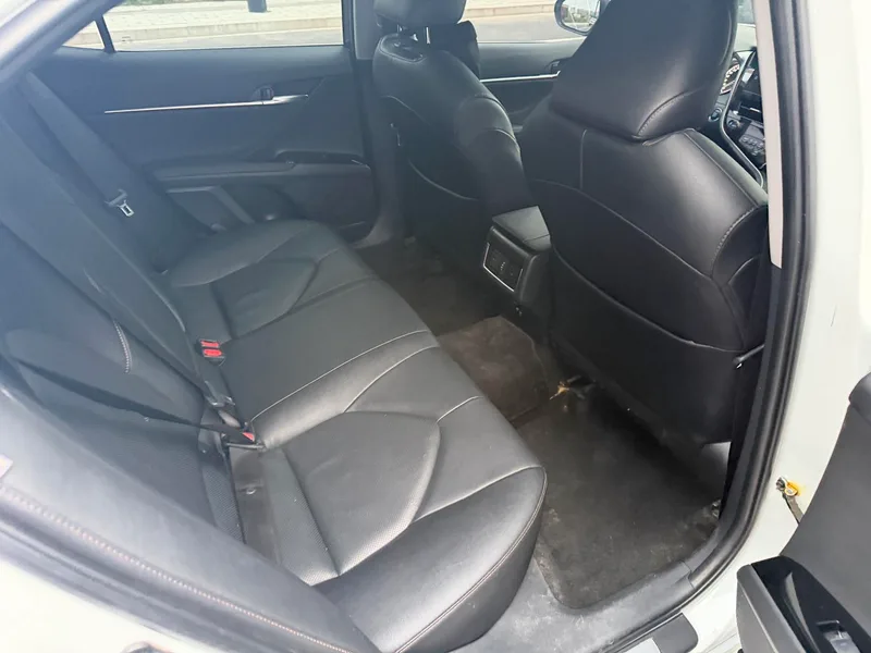 Toyota Camry 2021 2.0G Edición de lujo interior foto 14 Toyota Camry 2021 2.0G Edición de lujo interior foto 14