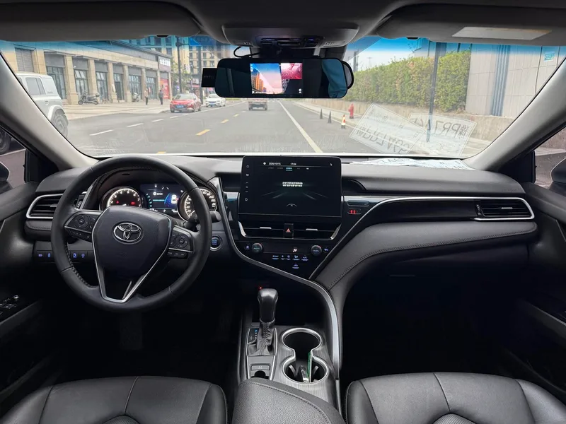 Toyota Camry 2021 2.0G Edición de lujo interior foto 17 Toyota Camry 2021 2.0G Edición de lujo interior foto 17
