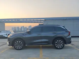Changan CS75 PLUS 2023 Tercera generación 1.5T Tipo piloto automático exterior foto 3 Changan CS75 PLUS 2023 Tercera generación 1.5T Tipo piloto automático exterior foto 3
