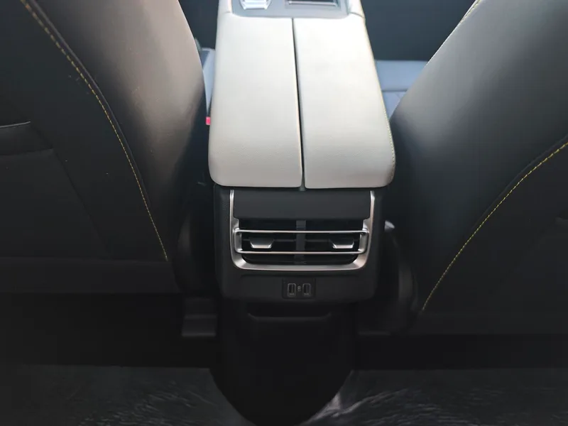 Changan CS75 PLUS 2023 Tercera generación 1.5T Tipo piloto automático interior foto 17 Changan CS75 PLUS 2023 Tercera generación 1.5T Tipo piloto automático interior foto 17