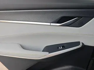 Changan CS75 PLUS 2023 Tercera generación 1.5T Tipo piloto automático interior foto 19 Changan CS75 PLUS 2023 Tercera generación 1.5T Tipo piloto automático interior foto 19