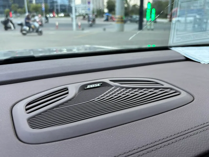 Geely Monjaro 2021 2.0TD Modelo insignia de tracción en las cuatro ruedas automática de alta potencia interior foto 17 Geely Monjaro 2021 2.0TD Modelo insignia de tracción en las cuatro ruedas automática de alta potencia interior foto 17