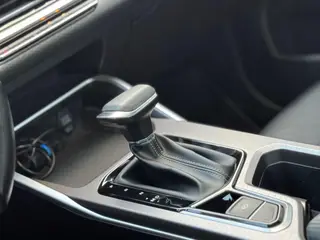 Geely Emgrand 2022 4.ª generación 1.5L CVT De élite exterior foto 7 Geely Emgrand 2022 4.ª generación 1.5L CVT De élite exterior foto 7