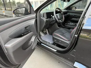 Hyundai Tucson 2025 Tucson L 1.5T GLX Versión de élite N-Line interior foto 18 Hyundai Tucson 2025 Tucson L 1.5T GLX Versión de élite N-Line interior foto 18