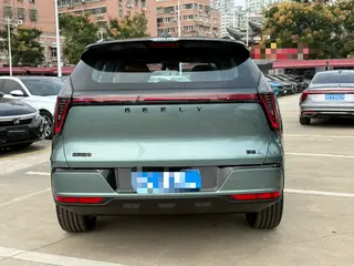Geely Boyue L 2025 Fourth generation 1.5TD DCT Brocade beauty exterior photo 4