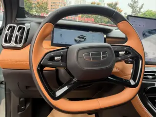 Geely Boyue L 2025 Fourth generation 1.5TD DCT Brocade beauty exterior photo 8