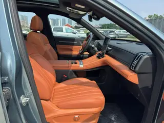 Jetour X70L 2026 2.0TD 8AT Modelo insignia interior foto 8 Jetour X70L 2026 2.0TD 8AT Modelo insignia interior foto 8