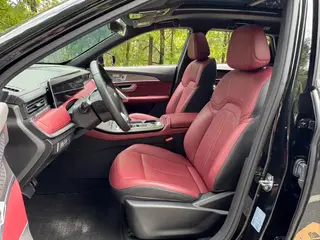 Jetour X70 PLUS 2025 Edición campeona 1.5T DCT Campeón MAX 5 Asiento exterior foto 8 Jetour X70 PLUS 2025 Edición campeona 1.5T DCT Campeón MAX 5 Asiento exterior foto 8