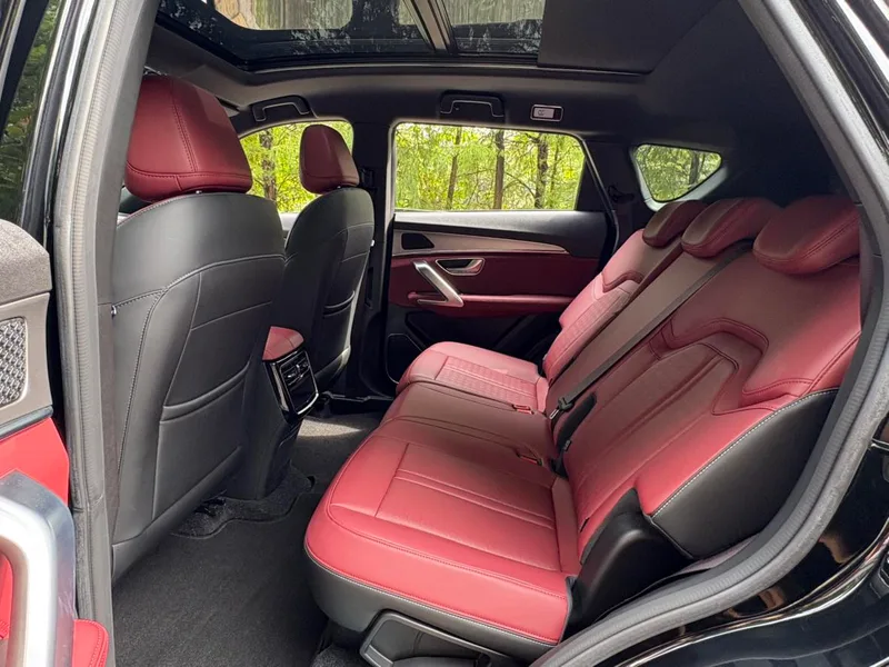 Jetour X70 PLUS 2025 Edición campeona 1.5T DCT Campeón MAX 5 Asiento exterior foto 9 Jetour X70 PLUS 2025 Edición campeona 1.5T DCT Campeón MAX 5 Asiento exterior foto 9