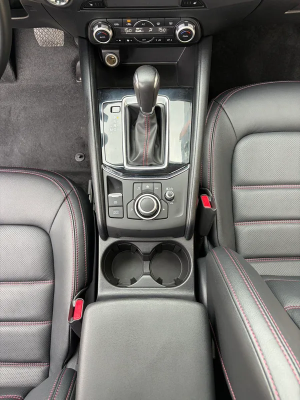 Mazda CX-5 2021 2.0L Automatic two-wheel drive black knight type exterior photo 8 Mazda CX-5 2021 2.0L Automatic two-wheel drive black knight type exterior photo 8