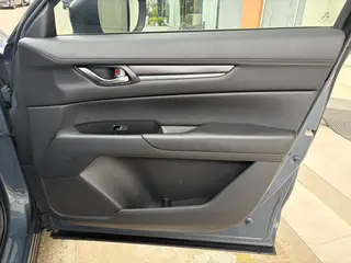 Mazda CX-5 2021 2.0L Automatic two-wheel drive black knight type interior photo 16 Mazda CX-5 2021 2.0L Automatic two-wheel drive black knight type interior photo 16