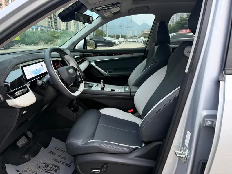 Geely Boyue L 2024 1.5TD DCT Premium Edition exterior photo 4