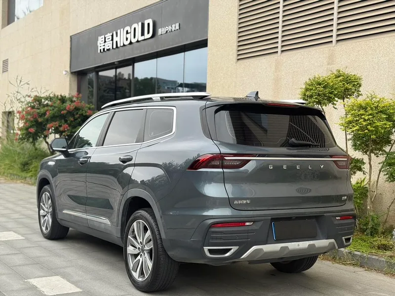 Geely Okavango 2022 1.8TD DCT Luxury type interior photo 7