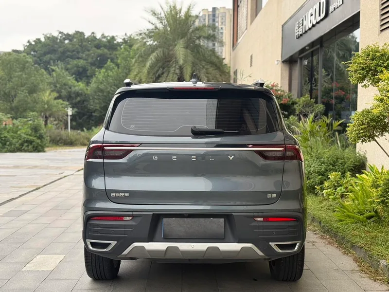 Geely Okavango 2022 1.8TD DCT Luxury type interior photo 8