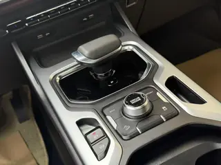 Geely Okavango 2022 1.8TD DCT Luxury type interior photo 11