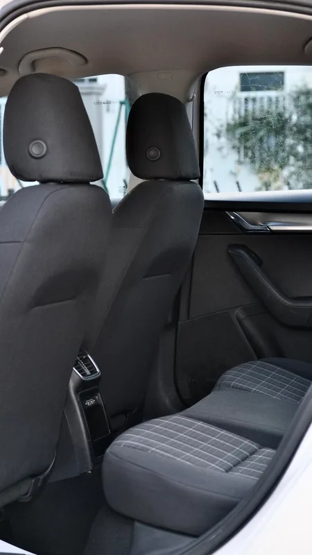 Skoda Octavia 2019 TSI230 DSG Zhixing Comfort Edition China V interior photo 9 Skoda Octavia 2019 TSI230 DSG Zhixing Comfort Edition China V interior photo 9