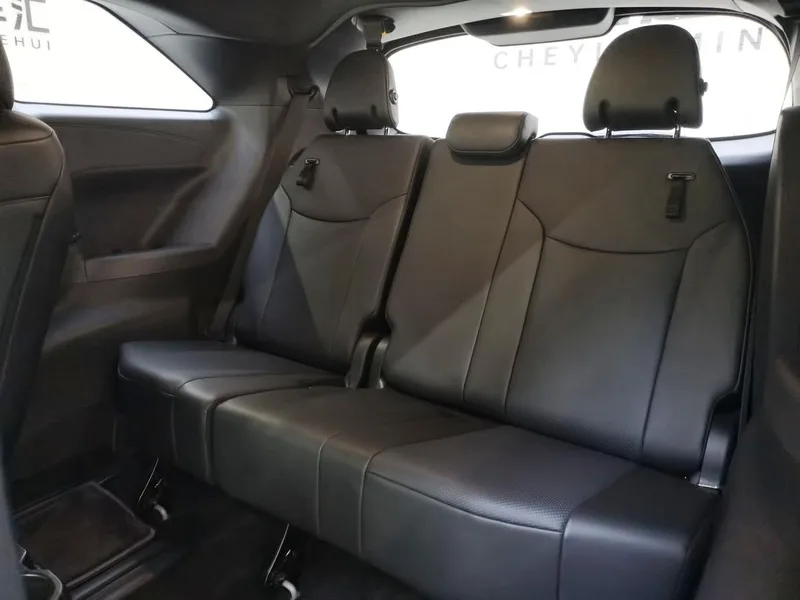 Toyota Sienna 2024 Dual Power 2.5L Four-wheel drive Premium Edition interior photo 20