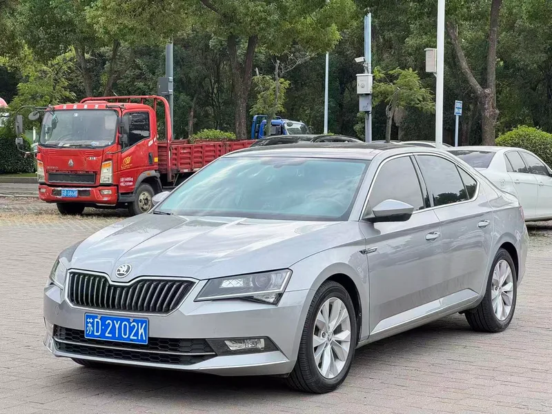Skoda Superb 2016 TSI330 DSG Line Creation Edition exterior photo 1 Skoda Superb 2016 TSI330 DSG Line Creation Edition exterior photo 1