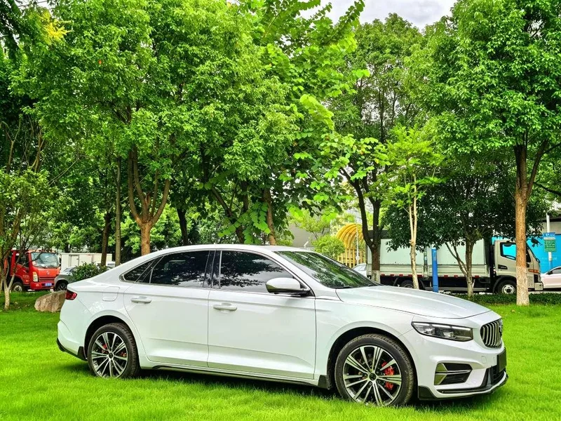 Geely Preface 2025 1.5T Oriental Yao Kunlun Edition exterior photo 3 Geely Preface 2025 1.5T Oriental Yao Kunlun Edition exterior photo 3