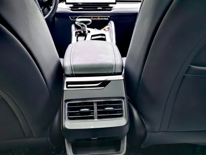 Geely Preface 2025 1.5T Oriental Yao Kunlun Edition interior photo 10 Geely Preface 2025 1.5T Oriental Yao Kunlun Edition interior photo 10