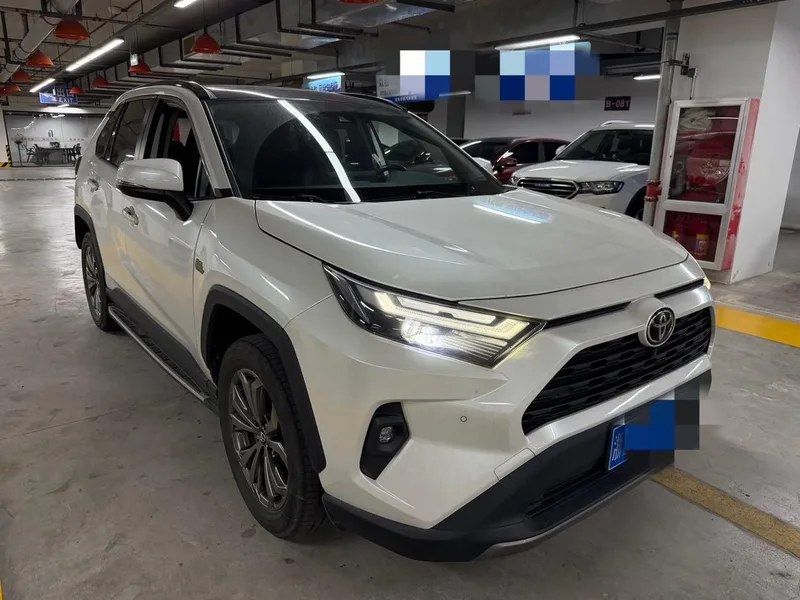 Toyota RAV4 2023 2.0L CVT Deux roues motrices 20 Anniversaire Platine Édition extérieur photo 2 Toyota RAV4 2023 2.0L CVT Deux roues motrices 20 Anniversaire Platine Édition extérieur photo 2