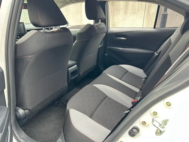 Toyota Corolla 2021 1.2T S-CVT Versión de élite interior foto 13 Toyota Corolla 2021 1.2T S-CVT Versión de élite interior foto 13