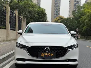 Mazda Mazda3 Axela 2022 2.0L Versión elegante de calidad automática exterior foto 2 Mazda Mazda3 Axela 2022 2.0L Versión elegante de calidad automática exterior foto 2