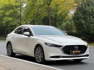 Mazda Mazda3 Axela 2022 2.0L Versión elegante de calidad automática exterior foto 3 Mazda Mazda3 Axela 2022 2.0L Versión elegante de calidad automática exterior foto 3