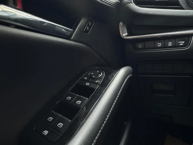 Mazda Mazda3 Axela 2022 2.0L Versión elegante de calidad automática interior foto 20 Mazda Mazda3 Axela 2022 2.0L Versión elegante de calidad automática interior foto 20