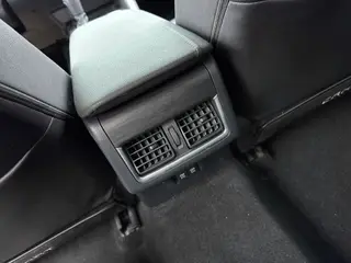 Toyota Camry 2021 Dual Power 2.5HGVP Leading Edition interior photo 10 Toyota Camry 2021 Dual Power 2.5HGVP Leading Edition interior photo 10